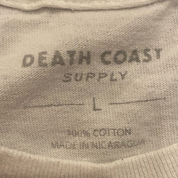 Rest Easy White Headdress Skull T-Shirt, Mens Size L - Picture 3 of 3